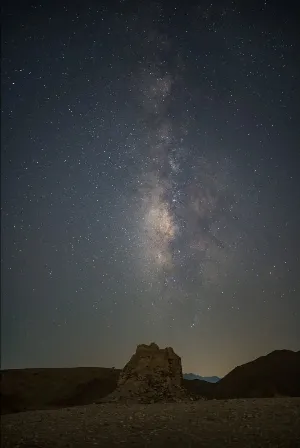 عدسة عمانية